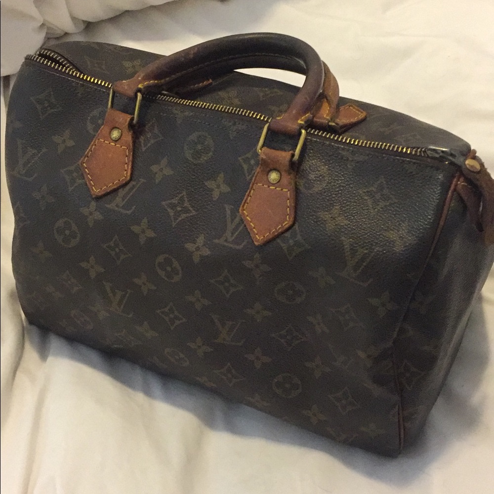 Louis Vuitton Speedy 35 great condition!!